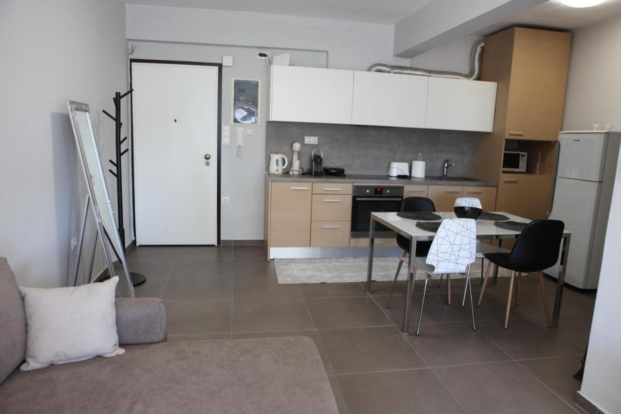 55 Egnatia Apartment Tesalonika Bagian luar foto