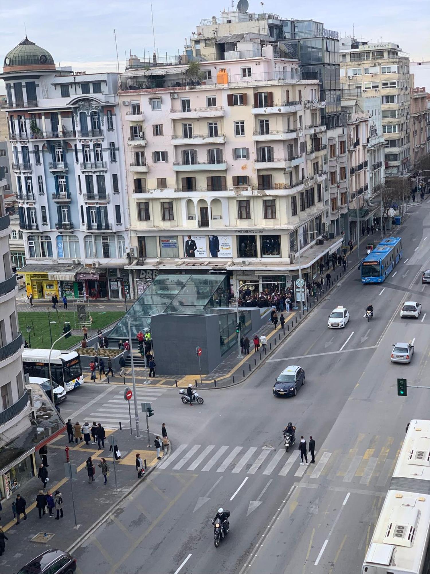 55 Egnatia Apartment Tesalonika Bagian luar foto